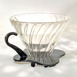 Hario V60 Glass Coffee Dripper Size 02 with removable black‎ plastic base